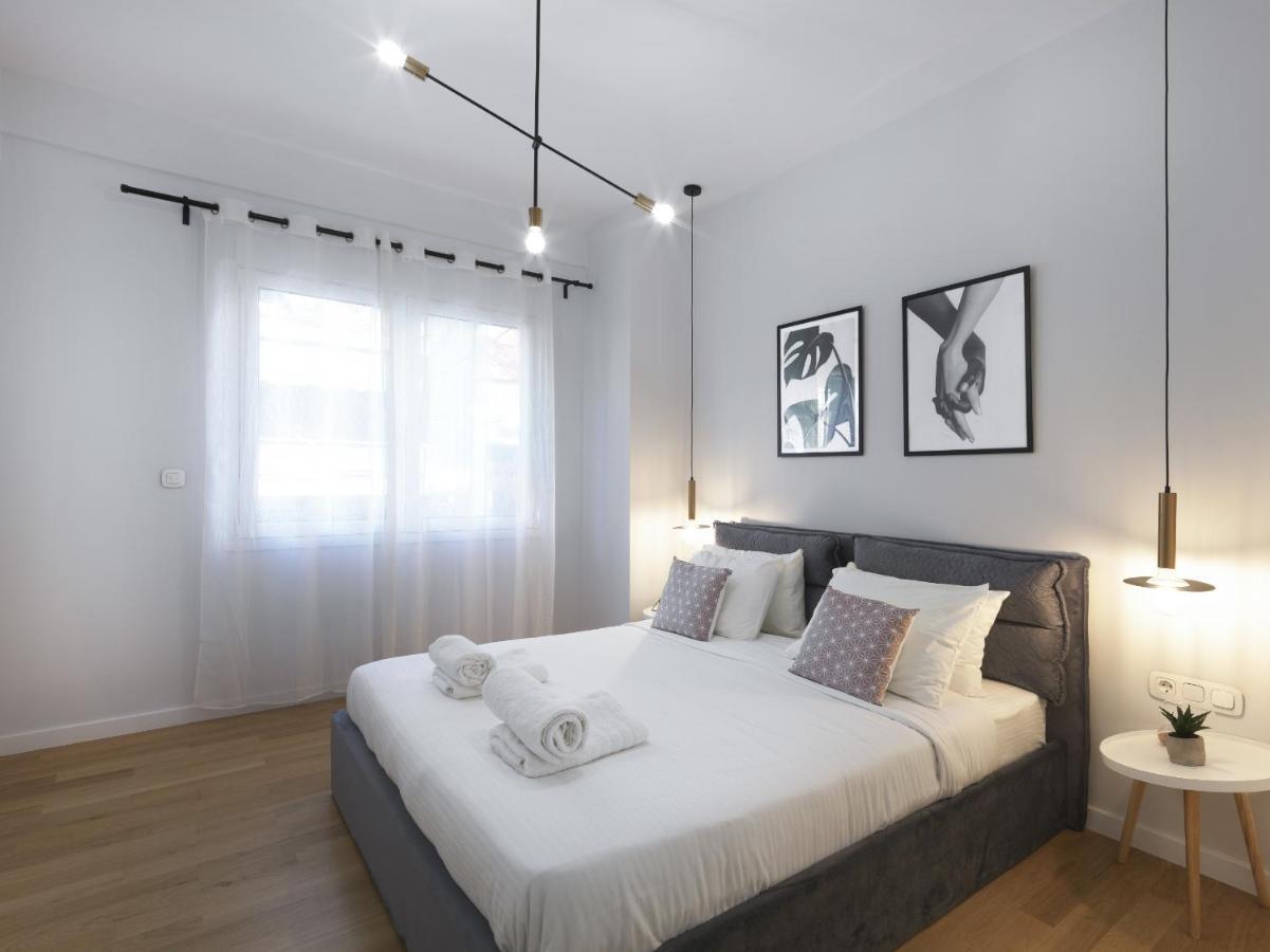 Fresh, New & Ready For You! Rnvtd Apt In Koukaki! Афины Экстерьер фото